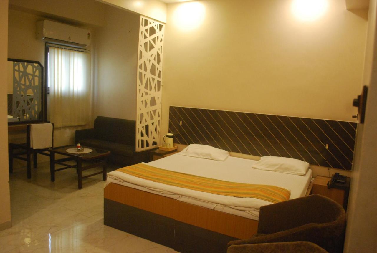 Hotel New Sunder Indore Buitenkant foto